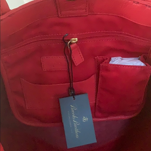 SOLD Brooks Brothers NWT Red Leather Tote. - Picture 3 of 9